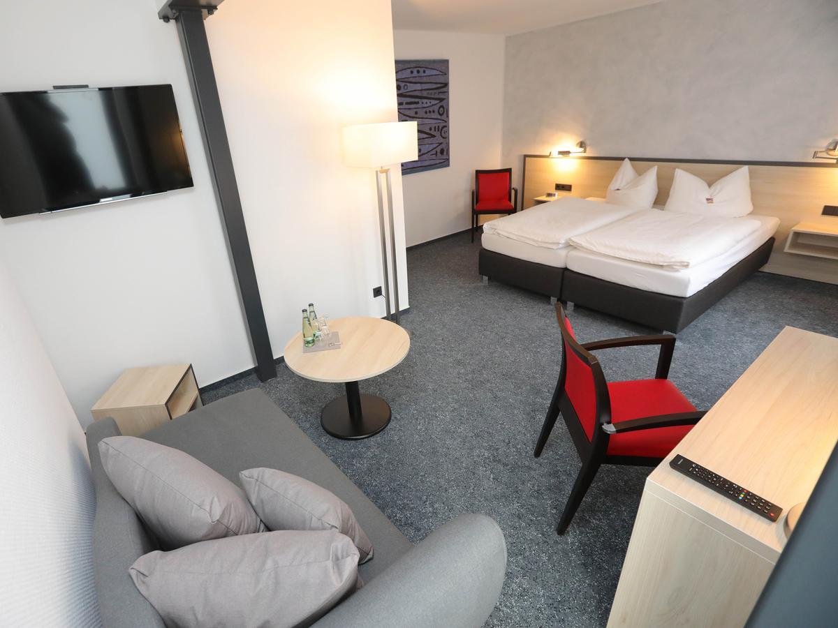 Dessau-Rosslau Hotel 7 Saeulen Gmbh מראה חיצוני תמונה